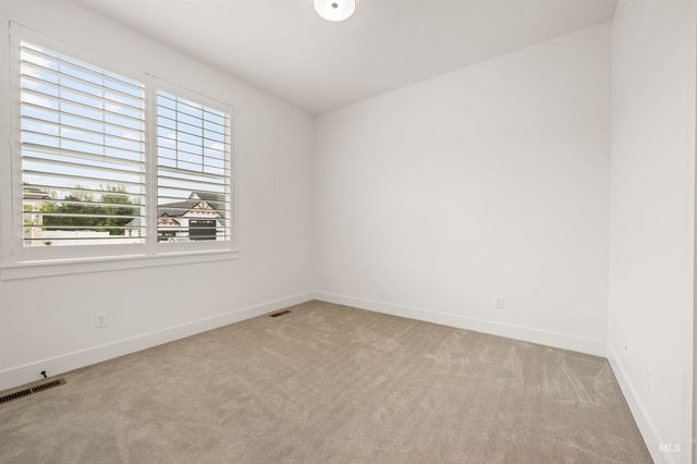 2941 N Staghaven Ave, Star, ID 83669