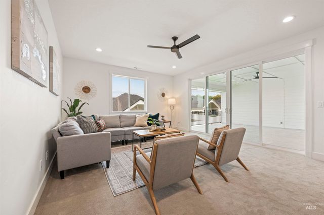 2941 N Staghaven Ave, Star, ID 83669