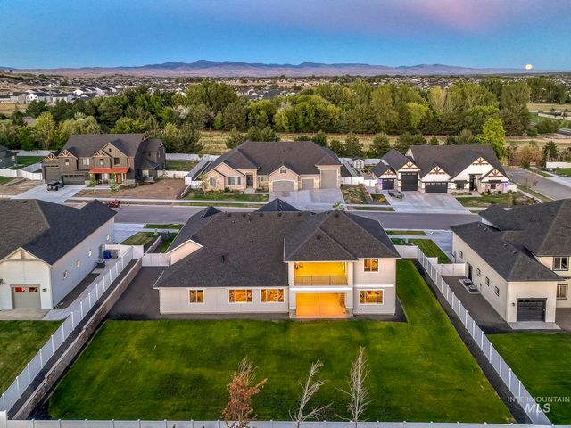 2941 N Staghaven Ave, Star, ID 83669