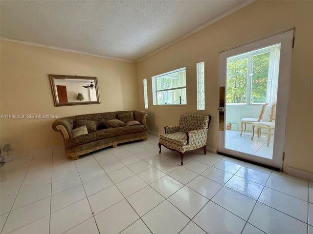 4350 Hillcrest Dr 303 303, Hollywood, FL 33021