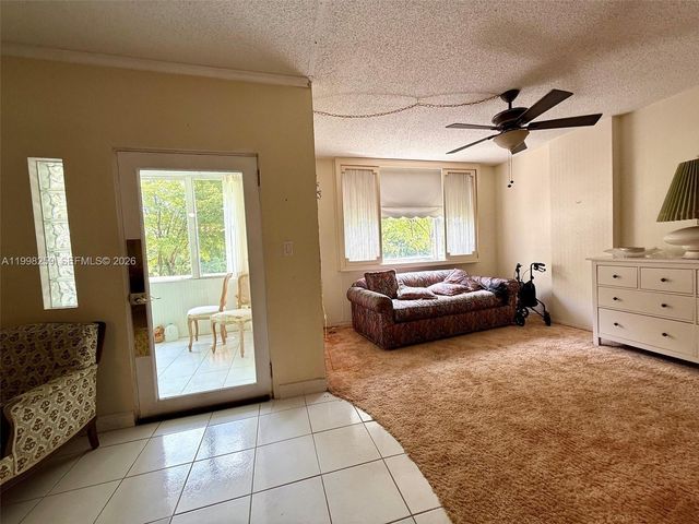 4350 Hillcrest Dr 303 303, Hollywood, FL 33021