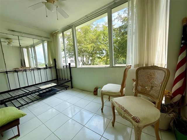 4350 Hillcrest Dr 303 303, Hollywood, FL 33021