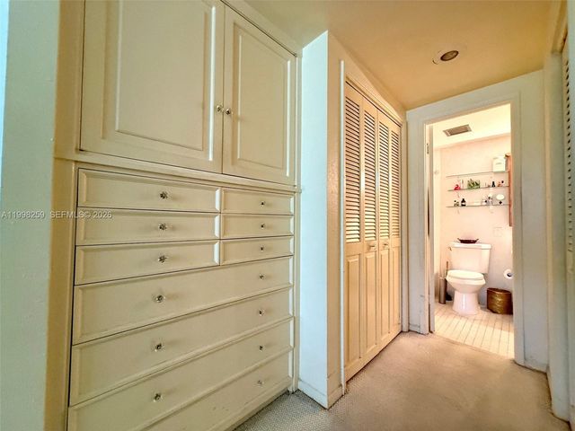 4350 Hillcrest Dr 303 303, Hollywood, FL 33021