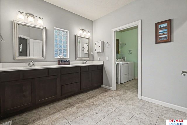 14807 S 24th Street, Bellevue, NE 68123