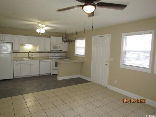 4150 Horseshoe Rd N Apt 17, Little River, SC 29566