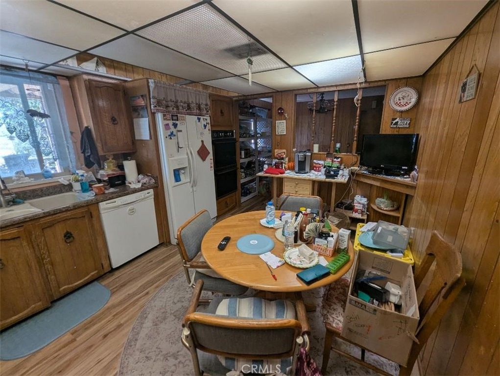 Image 21 of property listing at 32203 Prairie Avenue, Barstow, CA 92311