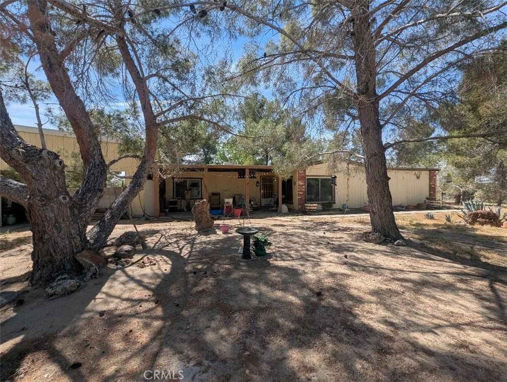 Image 8 of property listing at 32203 Prairie Avenue, Barstow, CA 92311