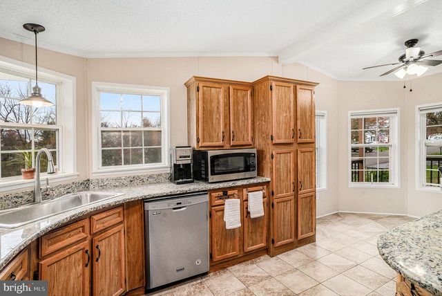 28 JUNIPER CT E, Harleysville, PA 19438