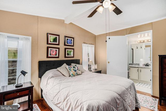 28 JUNIPER CT E, Harleysville, PA 19438