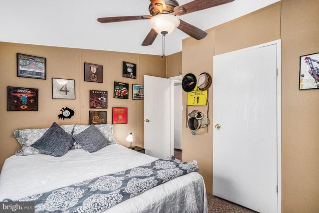 28 JUNIPER CT E, Harleysville, PA 19438