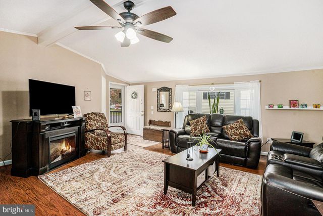 28 JUNIPER CT E, Harleysville, PA 19438