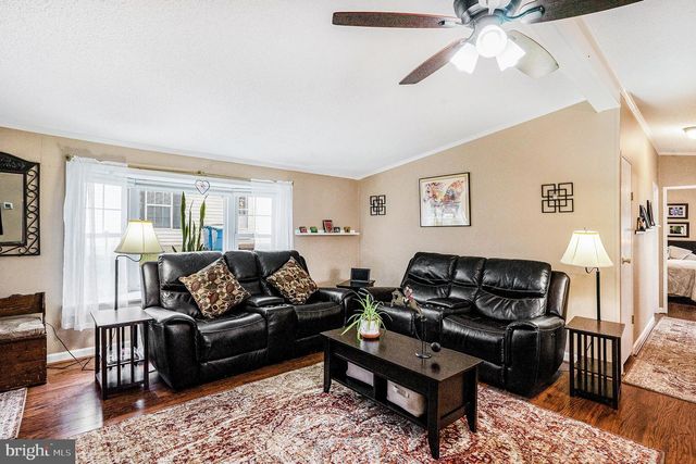 28 JUNIPER CT E, Harleysville, PA 19438