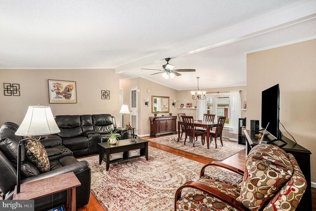 28 JUNIPER CT E, Harleysville, PA 19438