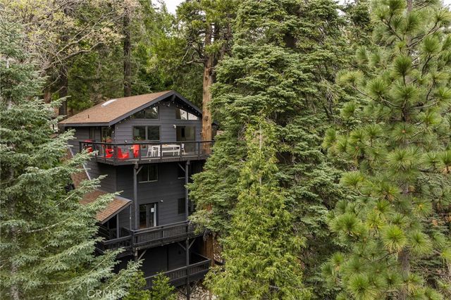555 Dover Court, Lake Arrowhead, CA 92352