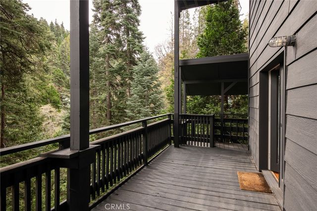555 Dover Court, Lake Arrowhead, CA 92352