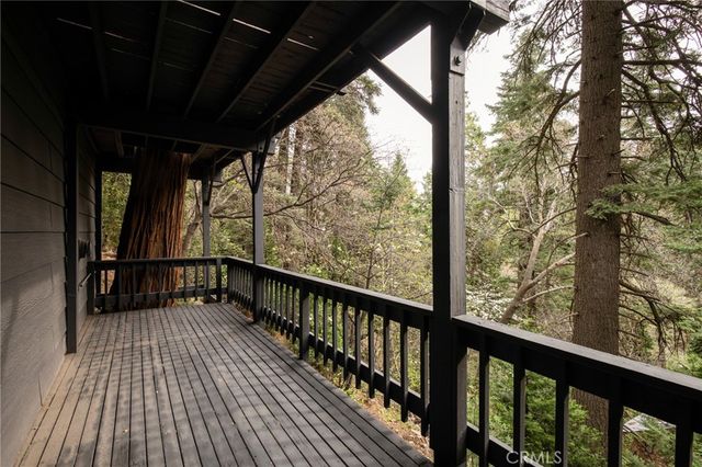 555 Dover Court, Lake Arrowhead, CA 92352