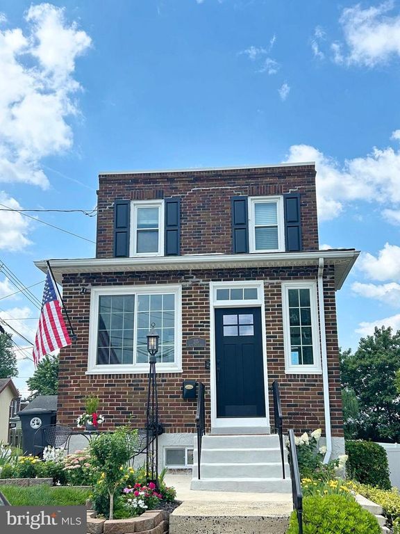215 W 9TH AVE, Conshohocken, PA 19428