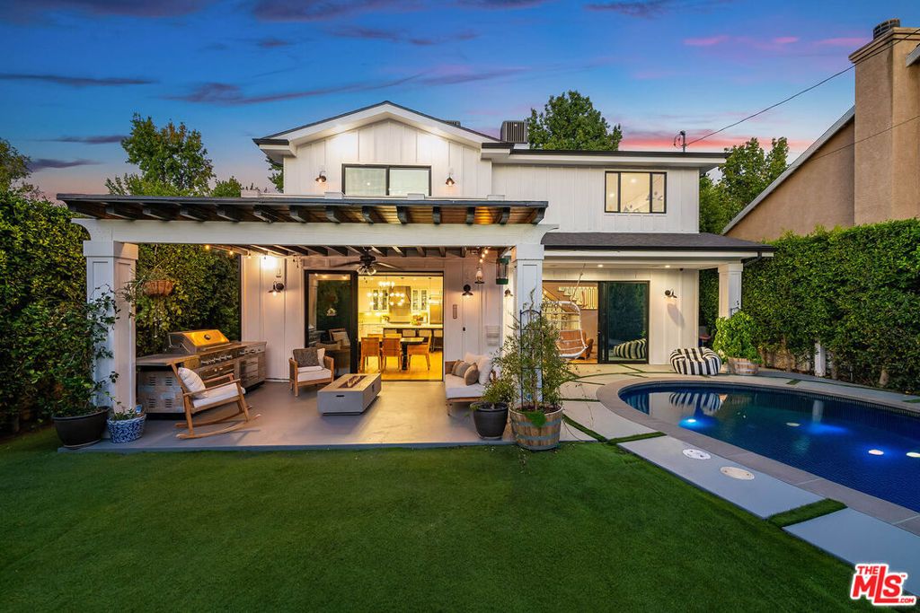 5045 Willowcrest Avenue, Toluca Lake, CA 91601 — photo 5