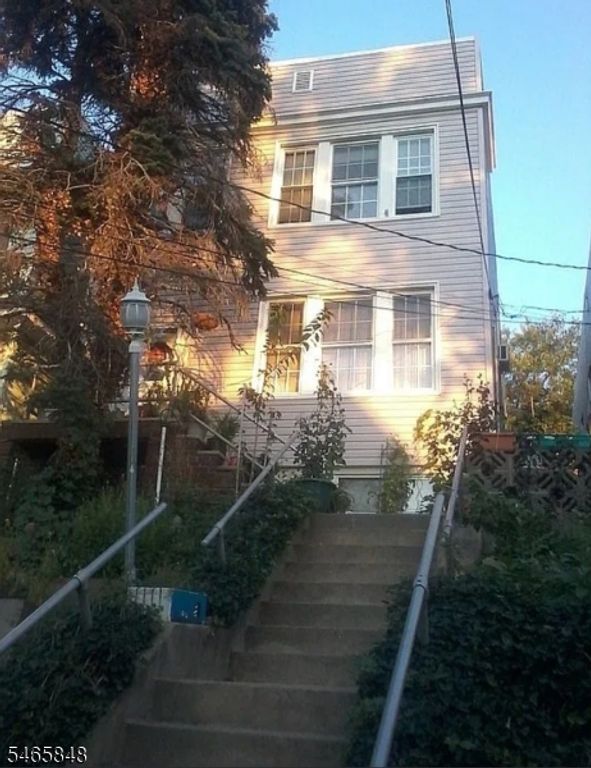 198 Columbia Ave, Jersey City, NJ 07307 — exterior