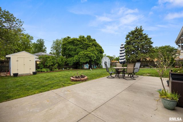 1820 W GAYLORD Avenue, Peoria, IL 61614
