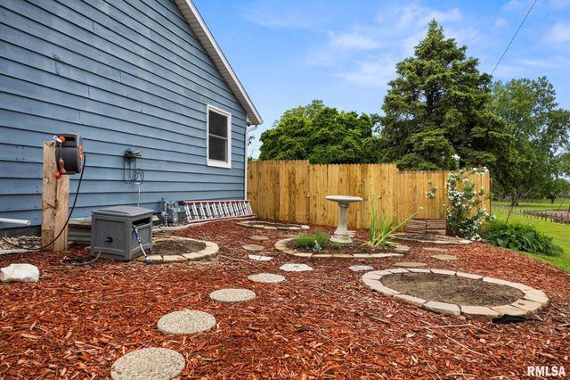 1820 W GAYLORD Avenue, Peoria, IL 61614