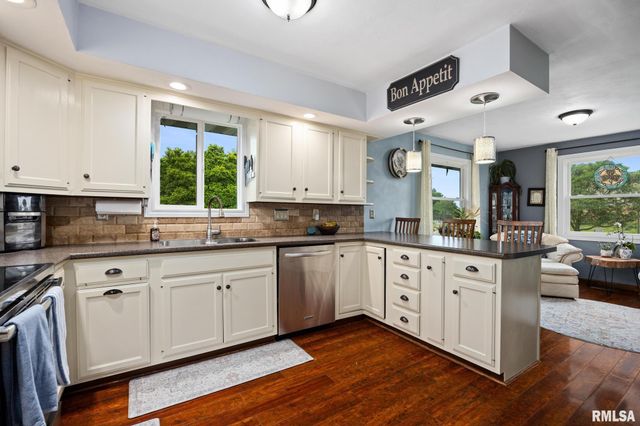 1820 W GAYLORD Avenue, Peoria, IL 61614