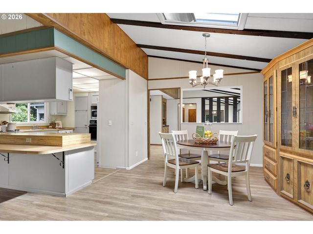 1601 RHODODENDRON Dr 534, Florence, OR 97439