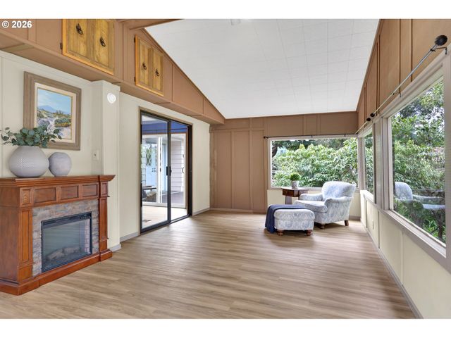 1601 RHODODENDRON Dr 534, Florence, OR 97439