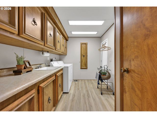 1601 RHODODENDRON Dr 534, Florence, OR 97439
