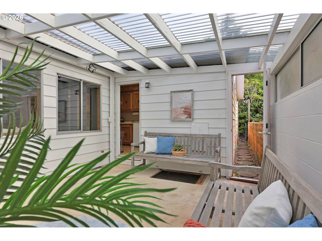 1601 RHODODENDRON Dr 534, Florence, OR 97439