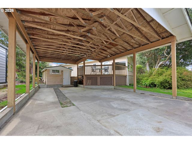 1601 RHODODENDRON Dr 534, Florence, OR 97439