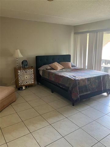 316 N BAYSHORE BOULEVARD 105, Clearwater, FL 33759