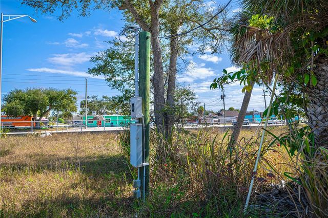 800 S MCCALL ROAD, Englewood, FL 34223