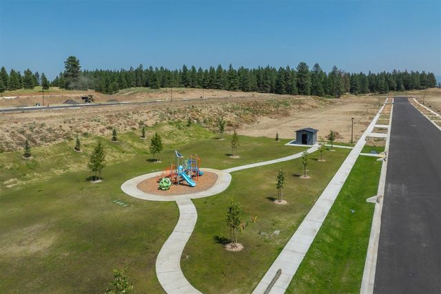 824 E L St, Deer Park, WA 99006