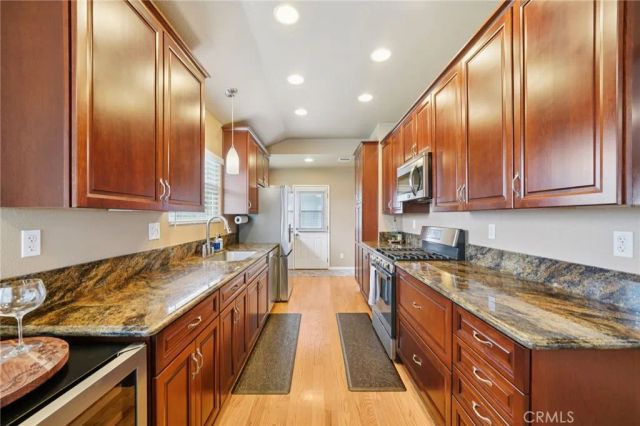 171 E 14th, Upland, CA 91786