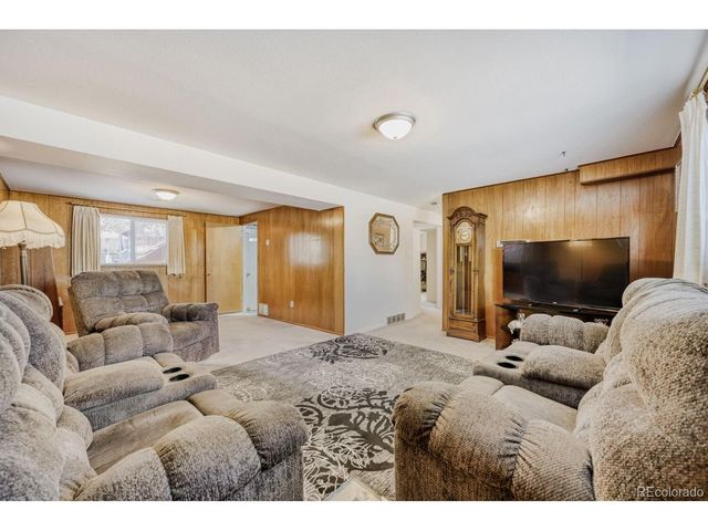 4555 W 65th Ave, Arvada, CO 80003