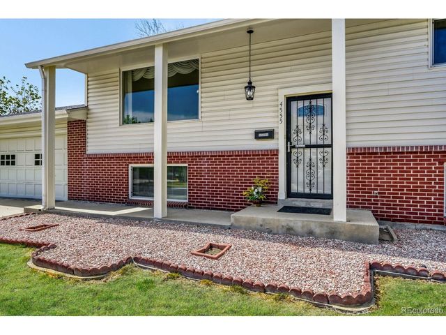 4555 W 65th Ave, Arvada, CO 80003