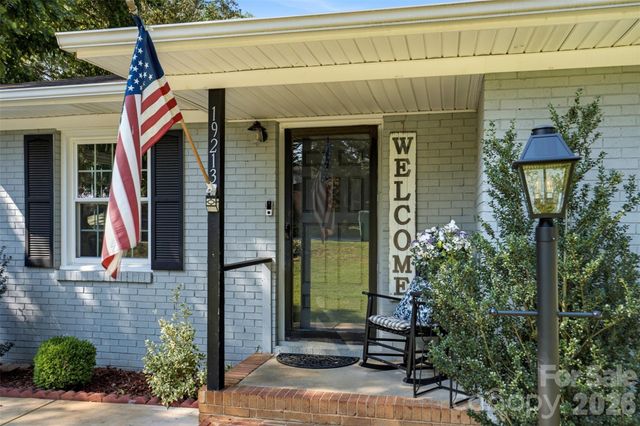 19213 Carter Circle, Cornelius, NC 28031