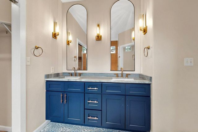 5 Wood Flower, Santa Fe, NM 87508