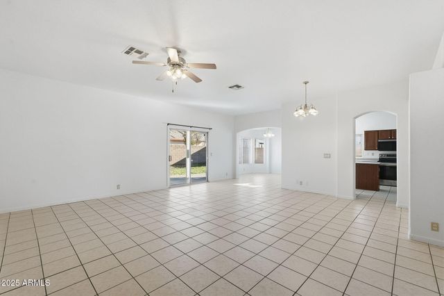 10224 W OREGON Avenue, Glendale, AZ 85307
