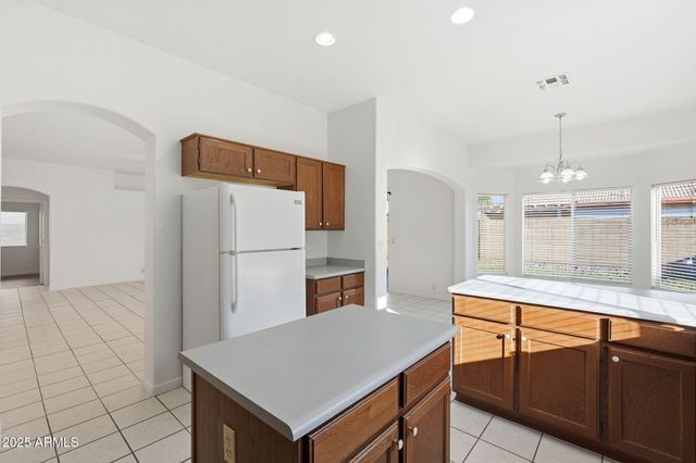 10224 W OREGON Avenue, Glendale, AZ 85307