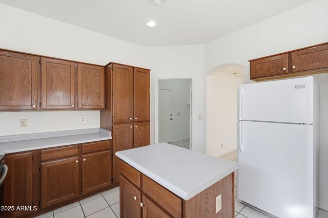 10224 W OREGON Avenue, Glendale, AZ 85307