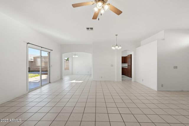 10224 W OREGON Avenue, Glendale, AZ 85307