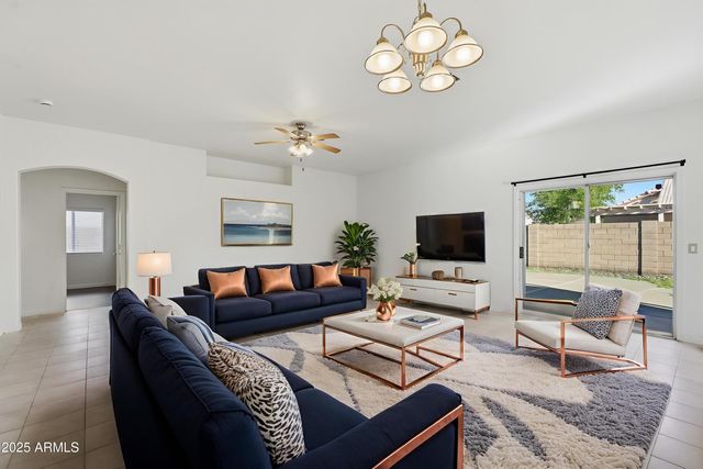 10224 W OREGON Avenue, Glendale, AZ 85307