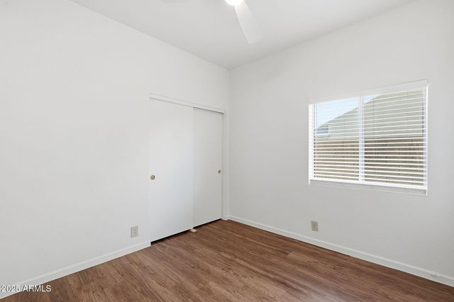 10224 W OREGON Avenue, Glendale, AZ 85307