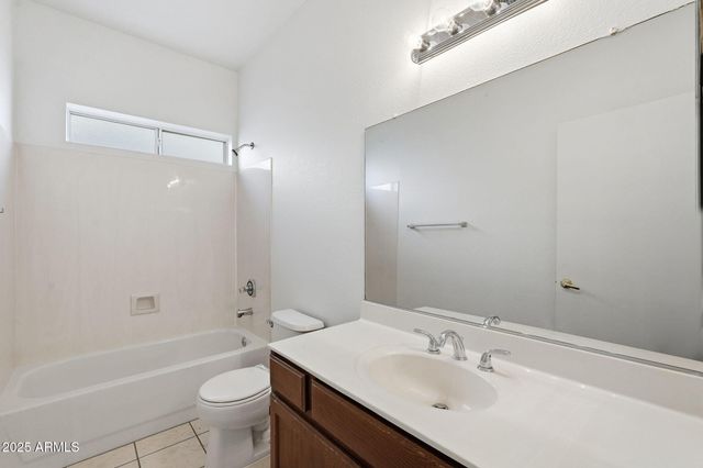 10224 W OREGON Avenue, Glendale, AZ 85307