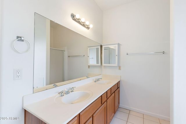 10224 W OREGON Avenue, Glendale, AZ 85307