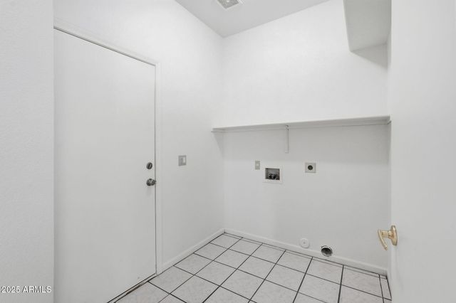 10224 W OREGON Avenue, Glendale, AZ 85307