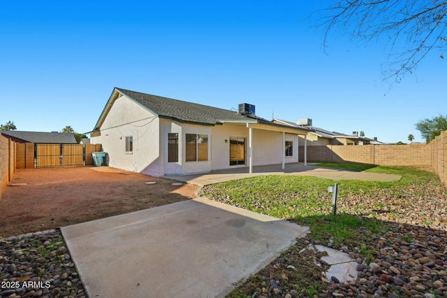 10224 W OREGON Avenue, Glendale, AZ 85307