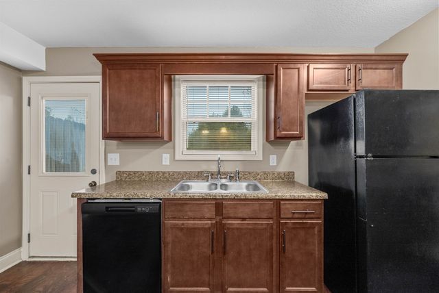 1770 Spring Water Dr Apt A, Clarksville, TN 37040